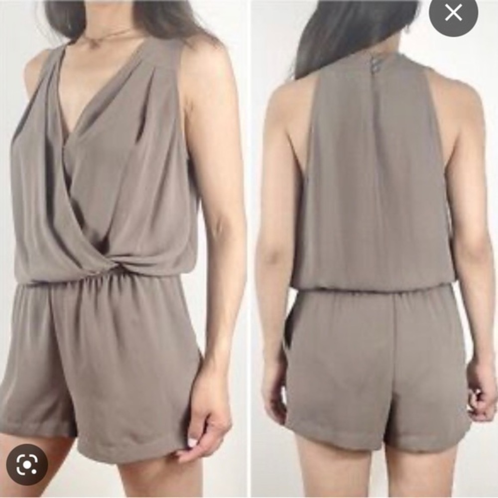 BCBGMAXAZRIA Thalia Romper (FITS SIZE SMALL)